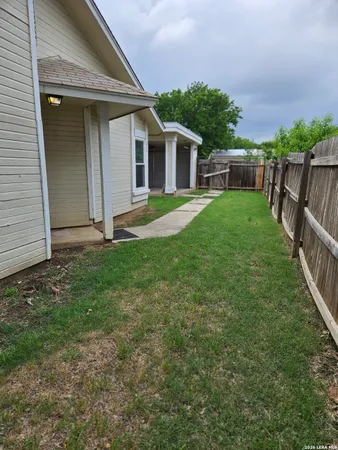 $1,550 | 11750 Spring Life, San Antonio, TX 78249