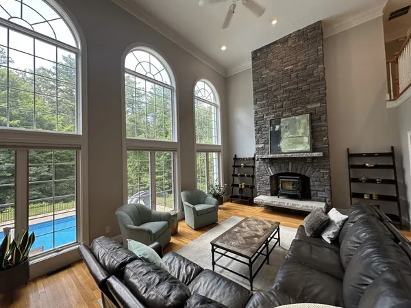 $1,949,000 | 220 Newtown Road, Acton, MA 01720