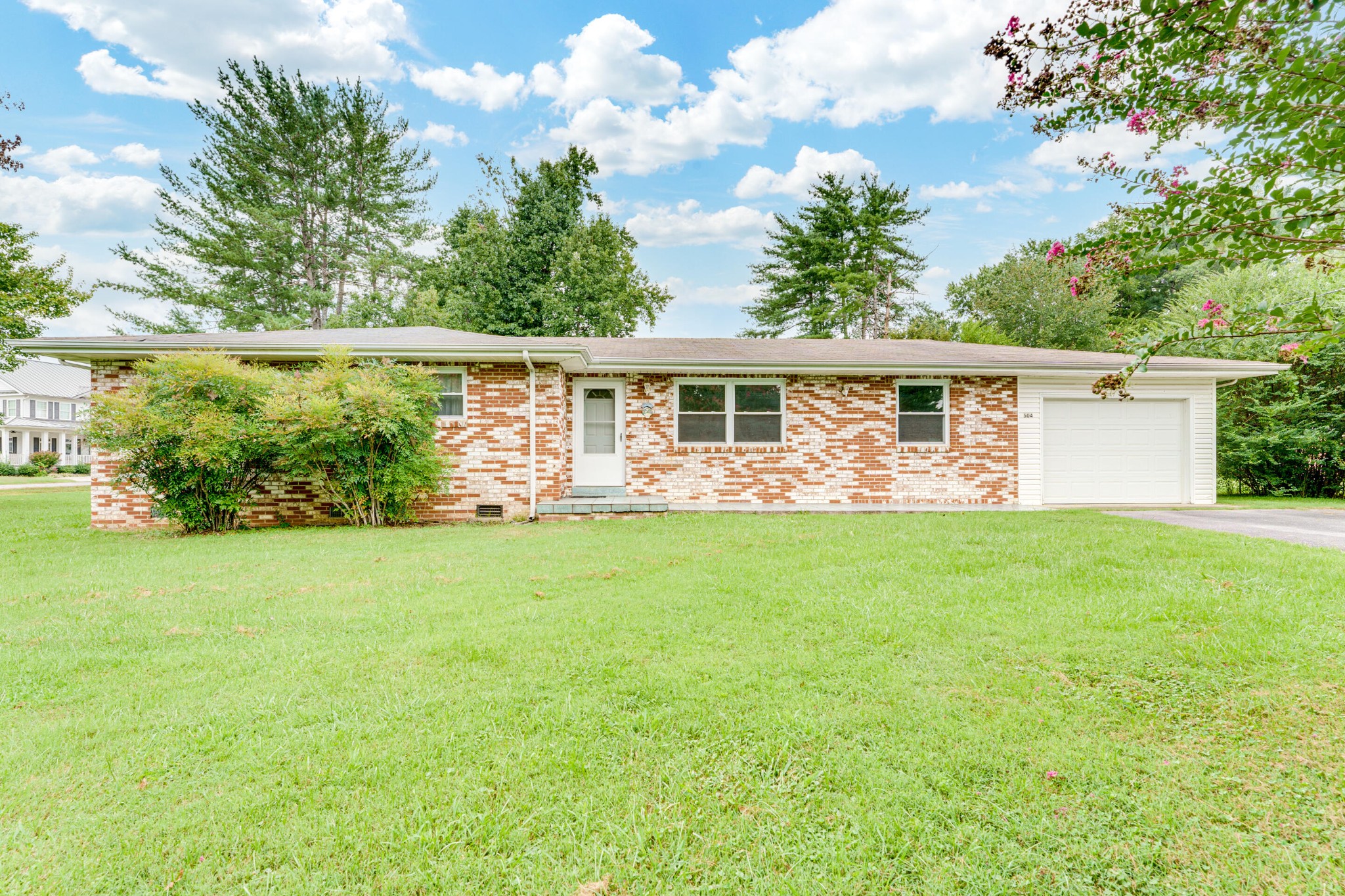 504 Sunset Street Pigeon Forge, TN 37863 - Photo 1 of 25