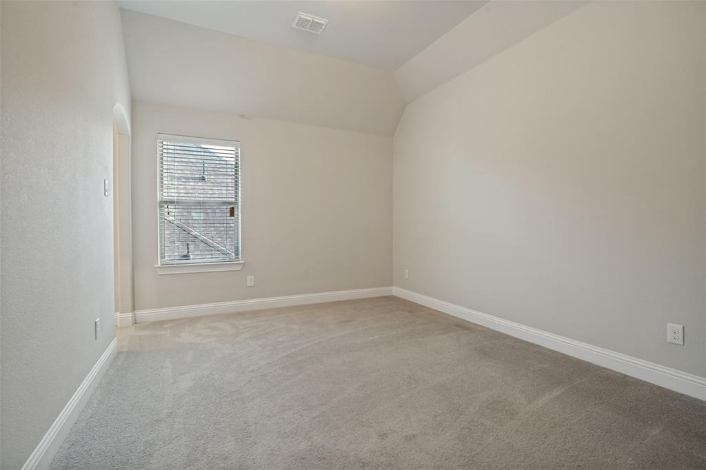 2802 Merlot Circle Rowlett, TX 75088 - Photo 30 of 40 an empty room with windows