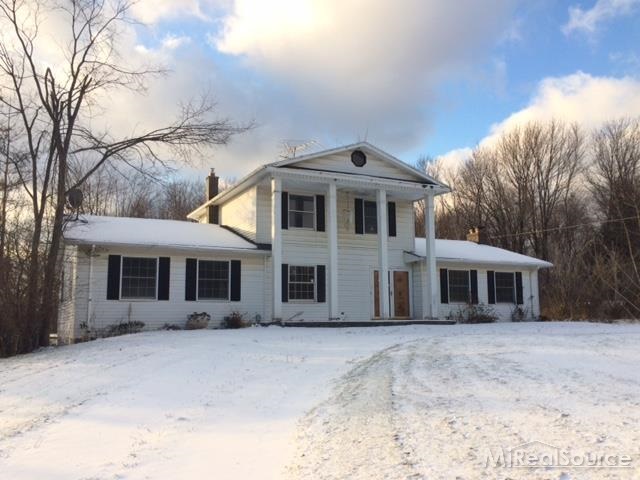 215 Gray Road Lapeer, MI 48446 - Photo 1 of 31