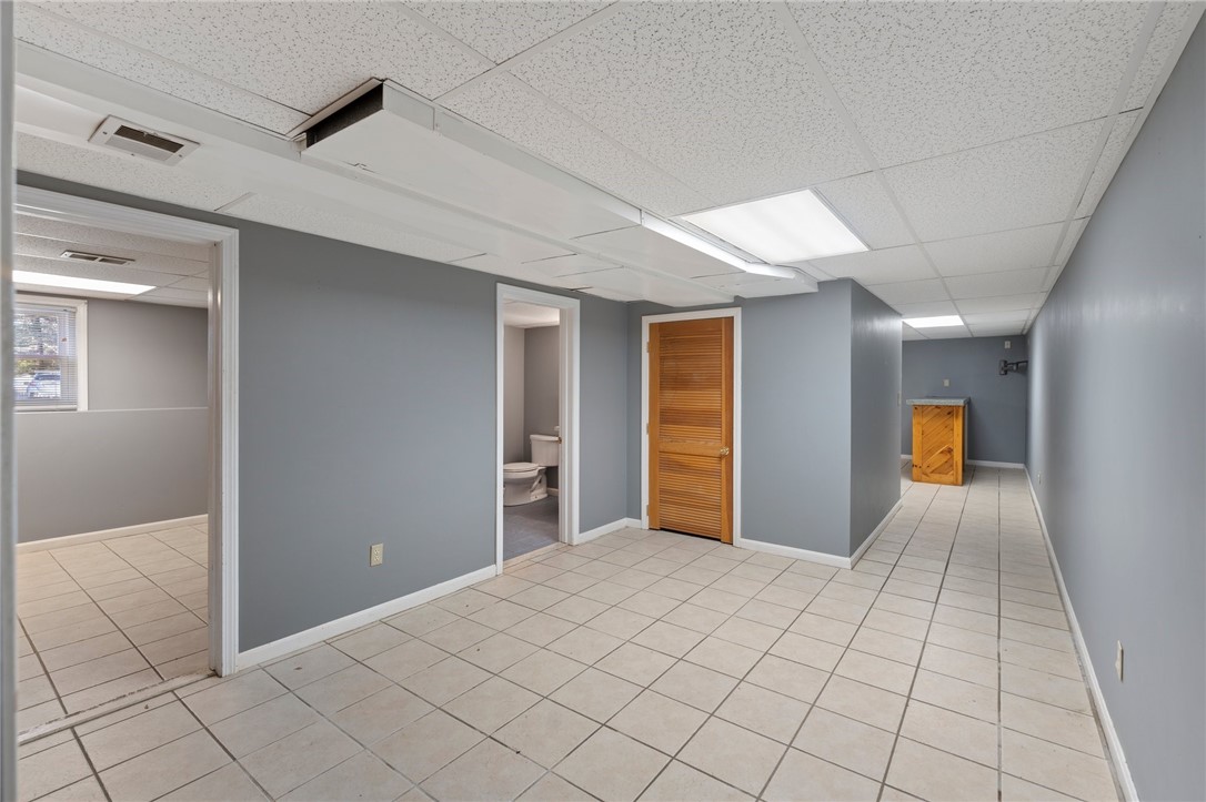 110 Oak Tree Avenue Warwick, RI 02886 - Photo 16 of 22