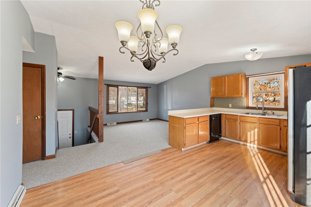 110 Oak Tree Avenue Warwick, RI 02886 - Photo 3 of 22