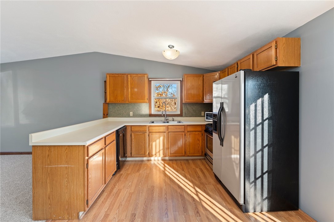 110 Oak Tree Avenue Warwick, RI 02886 - Photo 4 of 22