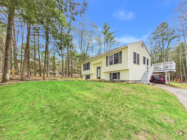 $369,900 | 28 Beechwood Drive, Winthrop, ME 04364