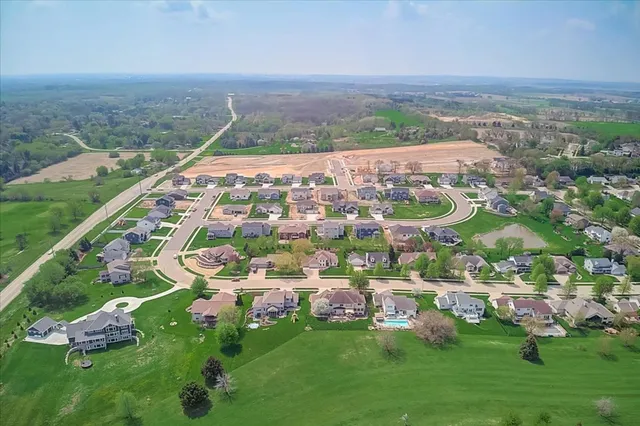 $112,900 | 1038 Autumn Blaze, Oregon, WI 53575