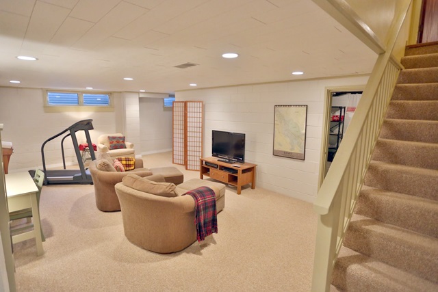 387 East High Point Road Peoria, IL 61614 - Photo 34 of 36 Gallery Image 34