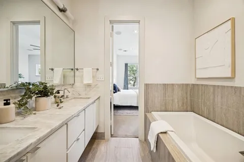 $675,000 | 5708 La Vista Drive, Dallas, TX 75206