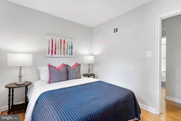 $4,200 | 111 Falls Avenue, Falls Church, VA 22046
