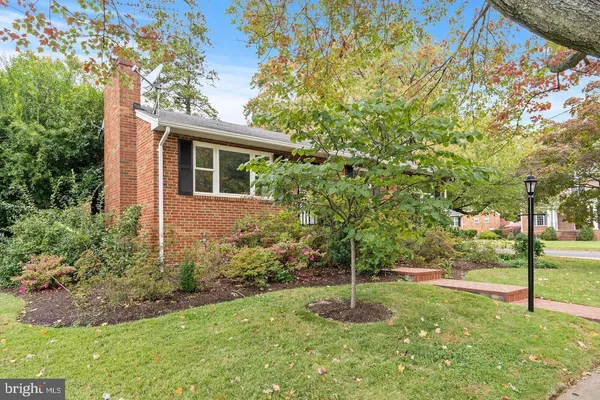 $4,200 | 111 Falls Avenue, Falls Church, VA 22046