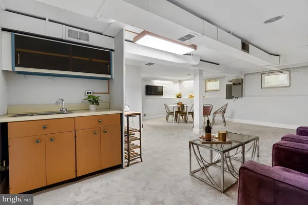 $4,200 | 111 Falls Avenue, Falls Church, VA 22046