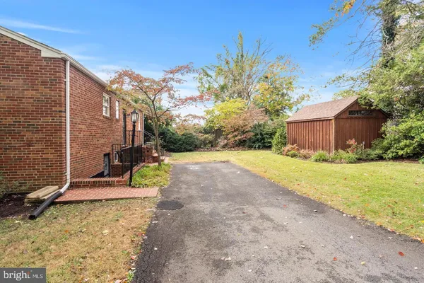 $4,200 | 111 Falls Avenue, Falls Church, VA 22046