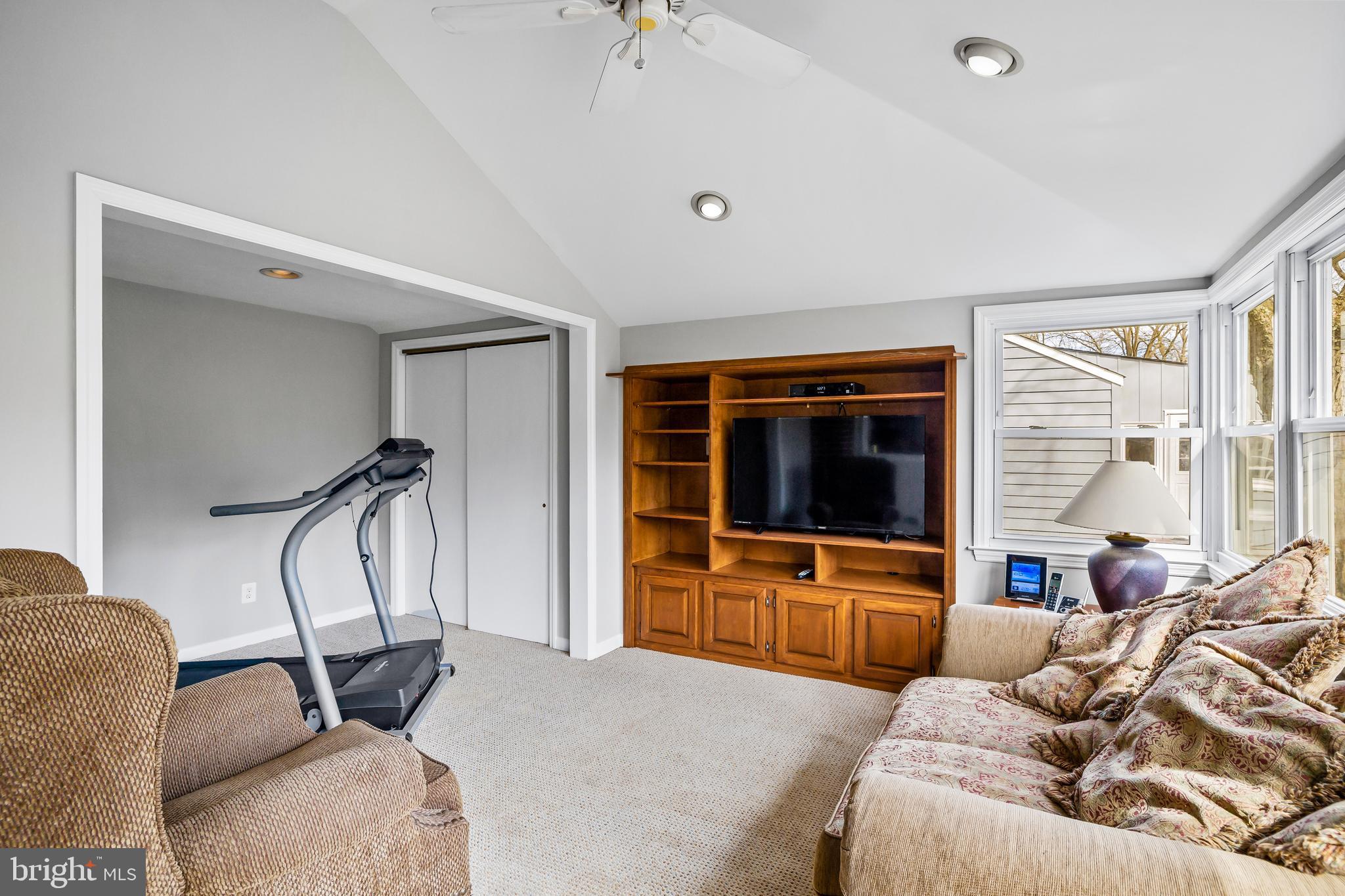 523 Tarrington Road Cherry Hill, NJ 08034 - Photo 13 of 29 Gallery Image 13
