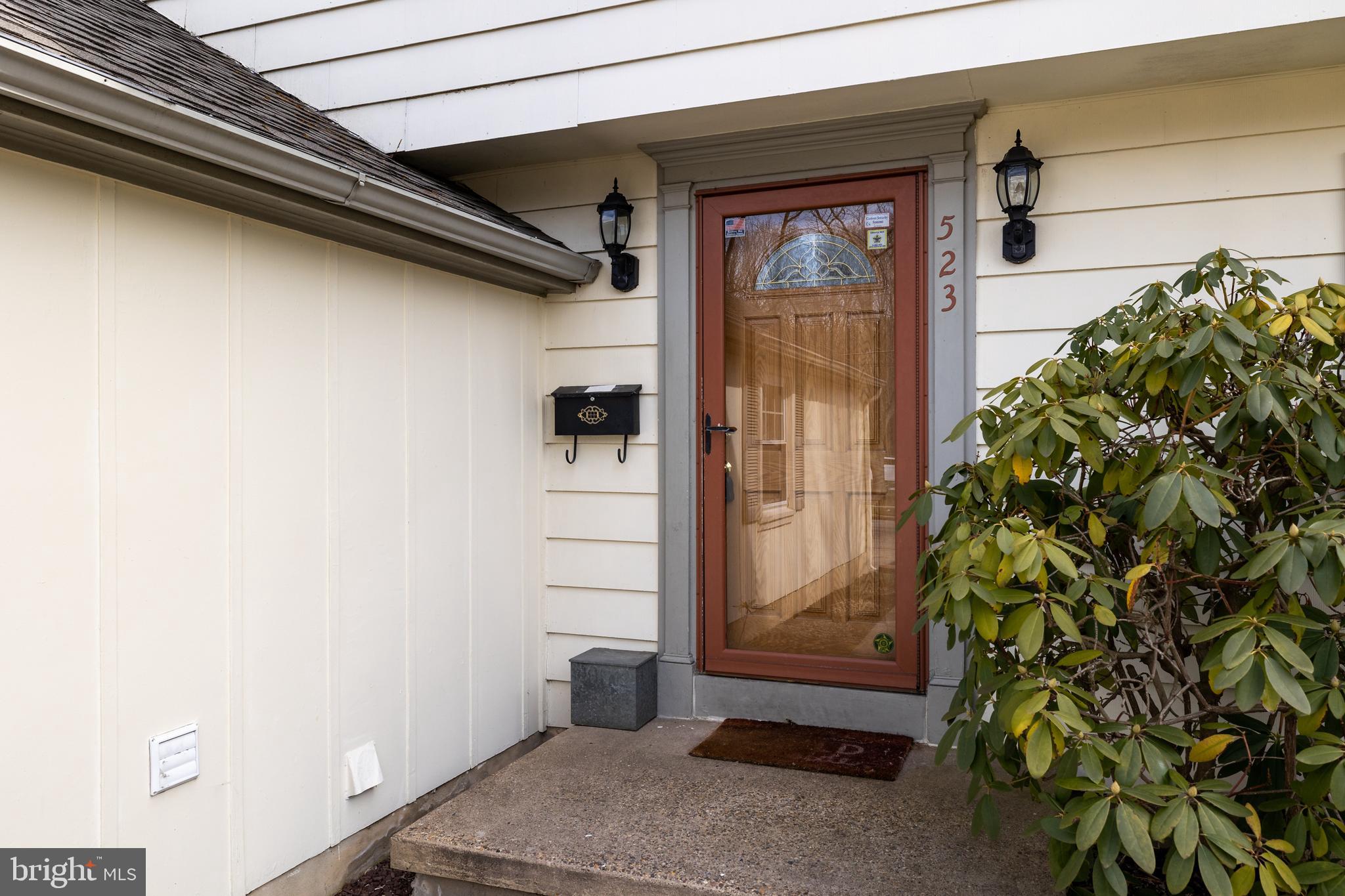 523 Tarrington Road Cherry Hill, NJ 08034 - Photo 3 of 29 Gallery Image 3