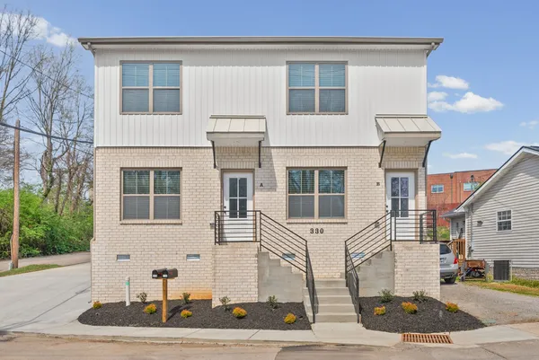 $1,475 | 320 South 7th Street, Unit B, Clarksville, TN 37040