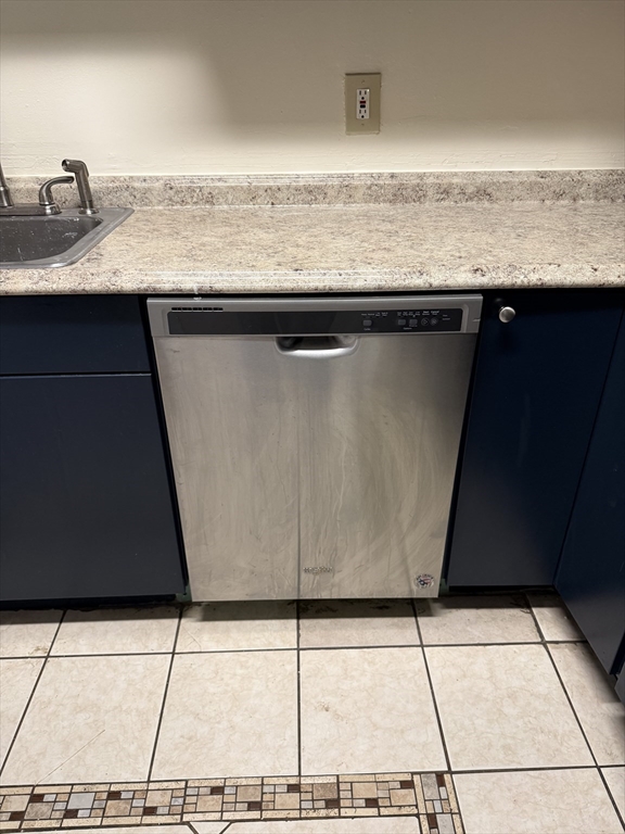 171 Dudley Street, Unit 2 Boston, MA 02119 - Photo 14 of 17