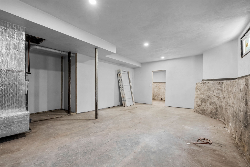 31 Rodman Street, Unit 2 Boston, MA 02130 - Photo 34 of 40