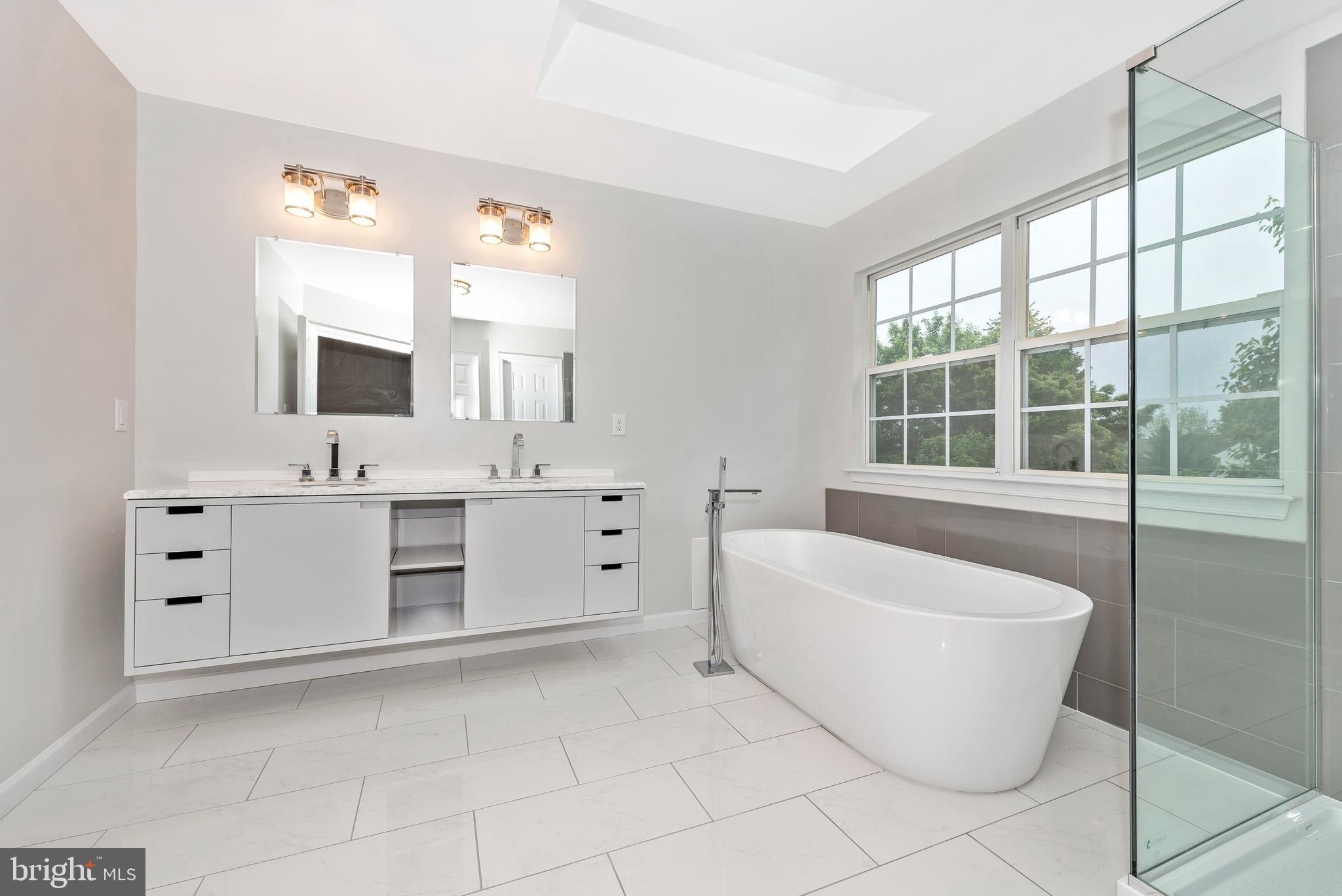 614 Hunting Ridge Drive Frederick, MD 21703 - Photo 22 of 37 Custom Master Bathroom