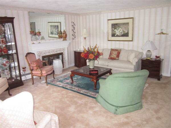 9 Burton Road Burlington, MA 01803 - Photo 12 of 30 Gallery Image 12