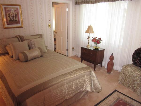 9 Burton Road Burlington, MA 01803 - Photo 17 of 30 Gallery Image 17