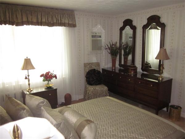 9 Burton Road Burlington, MA 01803 - Photo 18 of 30 Gallery Image 18