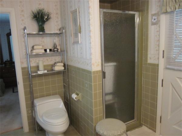 9 Burton Road Burlington, MA 01803 - Photo 22 of 30 Gallery Image 22