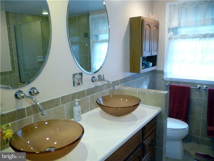 115 Edgewood Road Ardmore, PA 19003 - Photo 15 of 25 Bathroom