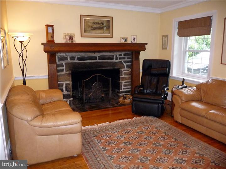 115 Edgewood Road Ardmore, PA 19003 - Photo 3 of 25 Living Room