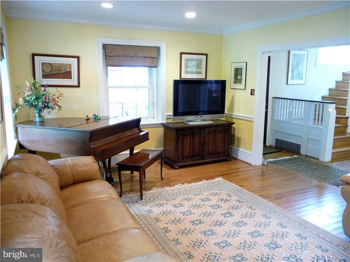 115 Edgewood Road Ardmore, PA 19003 - Photo 4 of 25 Living Room