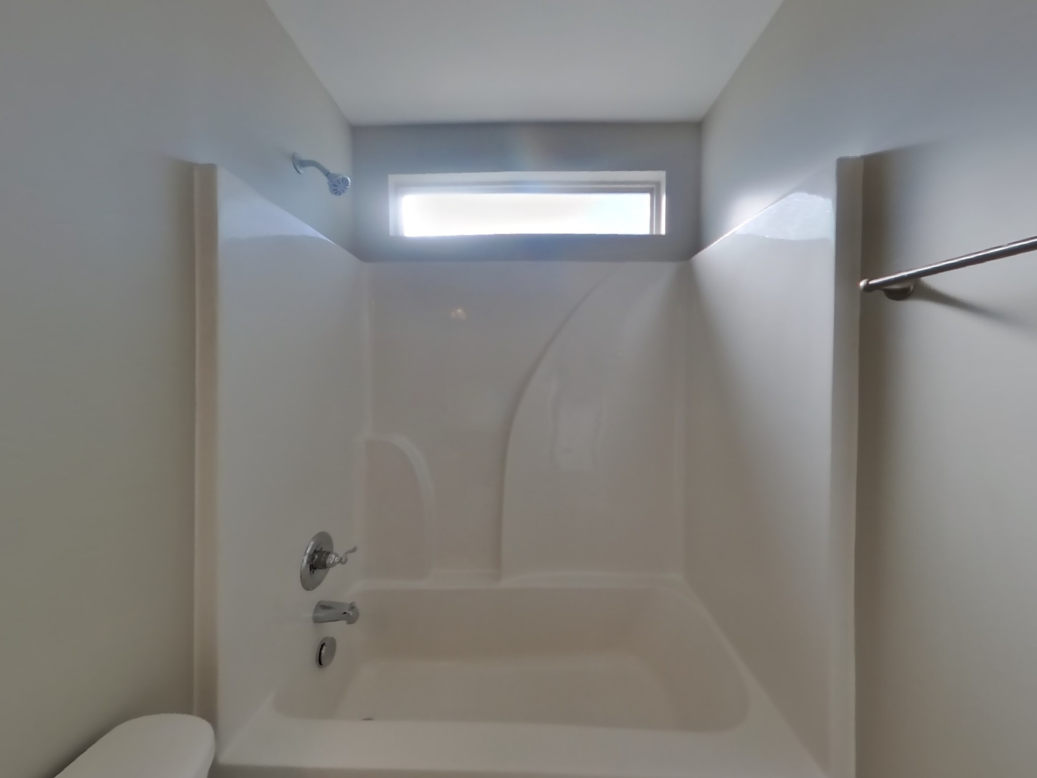 7100 Colquitt Way Fairview, TN 37062 - Photo 14 of 15 a bathroom with a bathtub and toilet