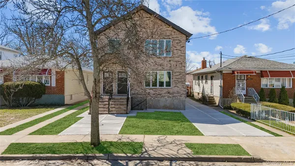 $4,400 | 219-16 141st Avenue, Unit 2 | Laurelton