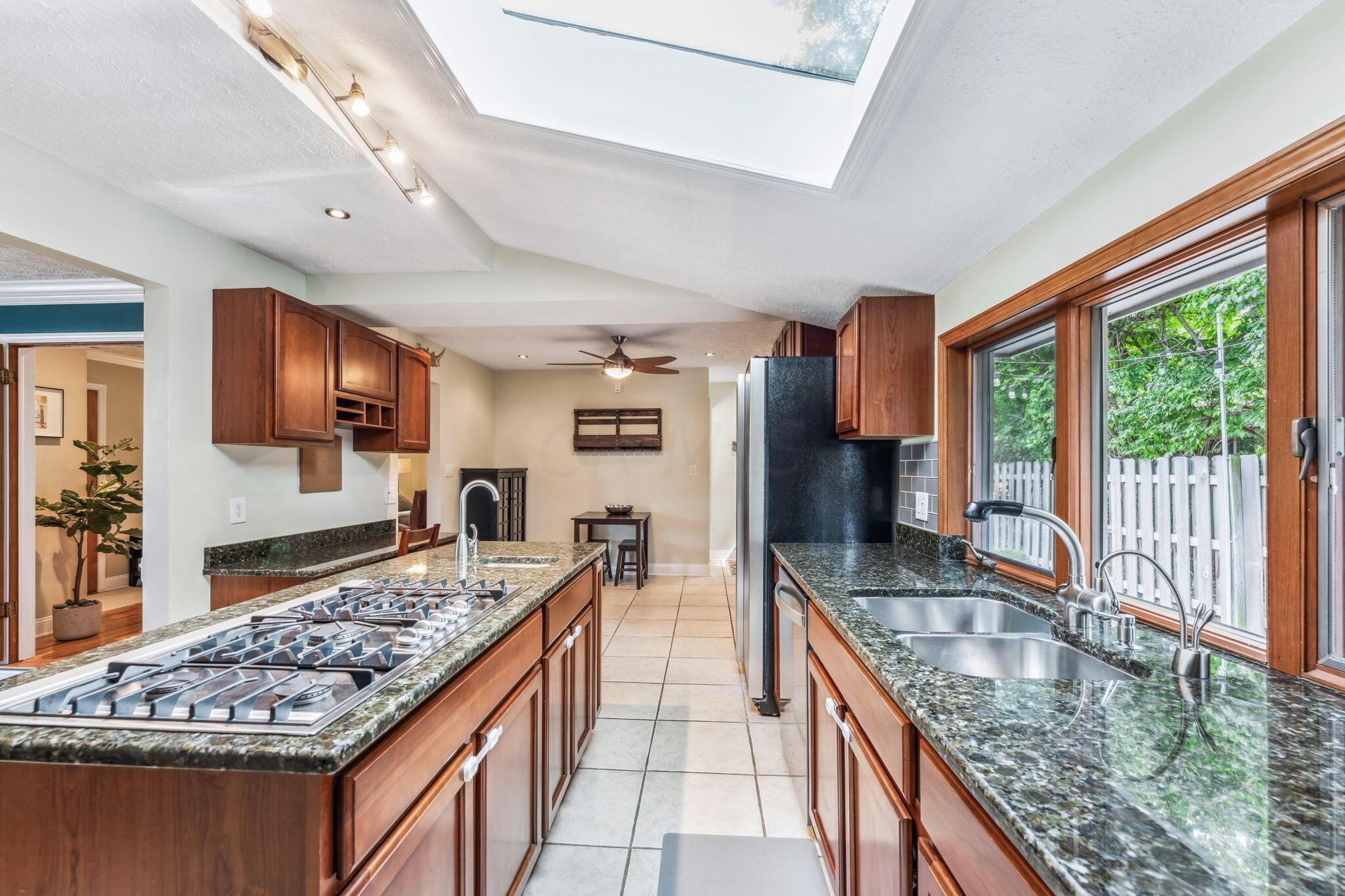 3550 Colchester Road Columbus, OH 43221 - Photo 13 of 51 24-web-or-mls-3550-colchester-rd