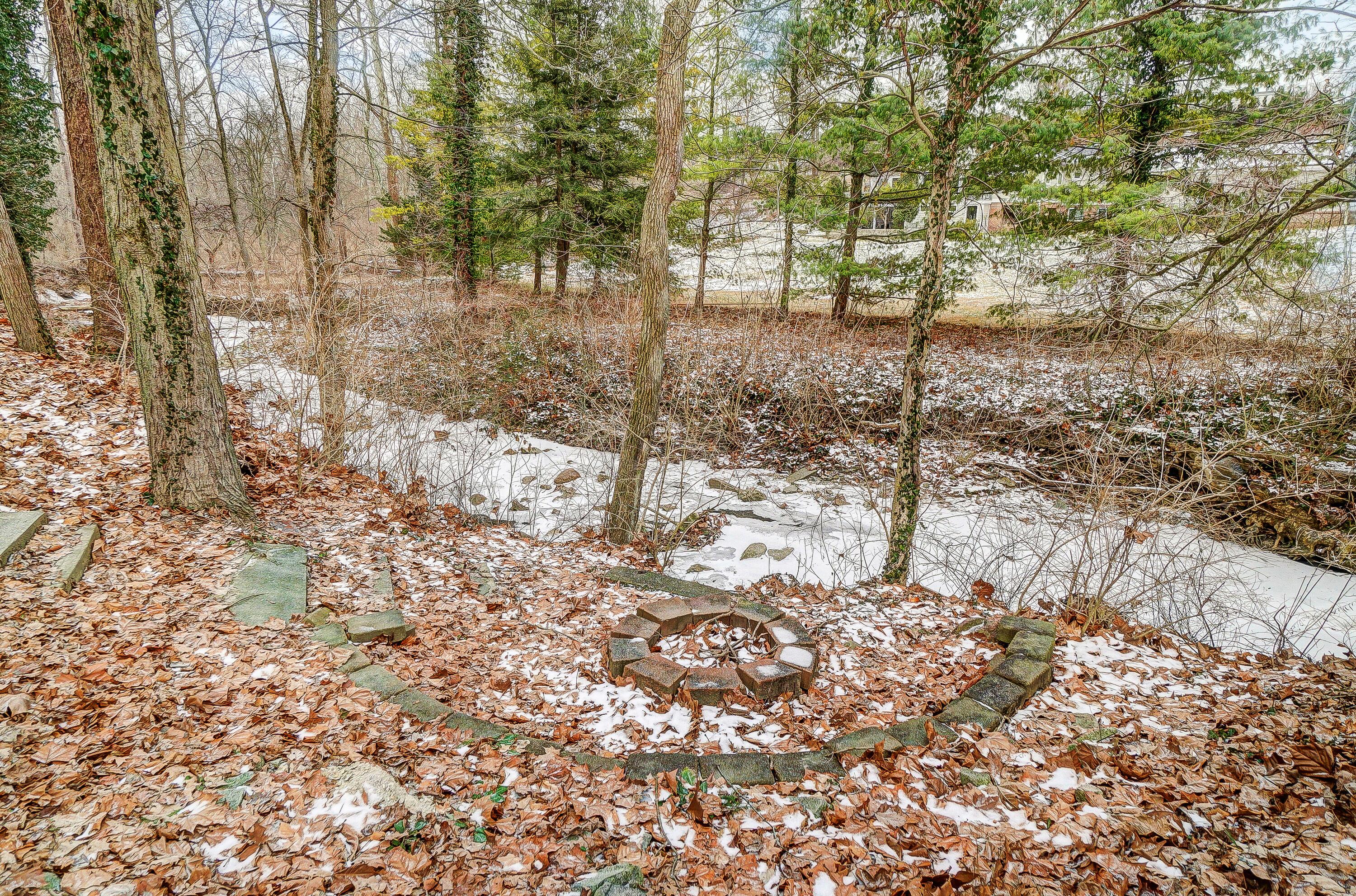 6310 Linworth Road Worthington, OH 43085 - Photo 74 of 80 Creek