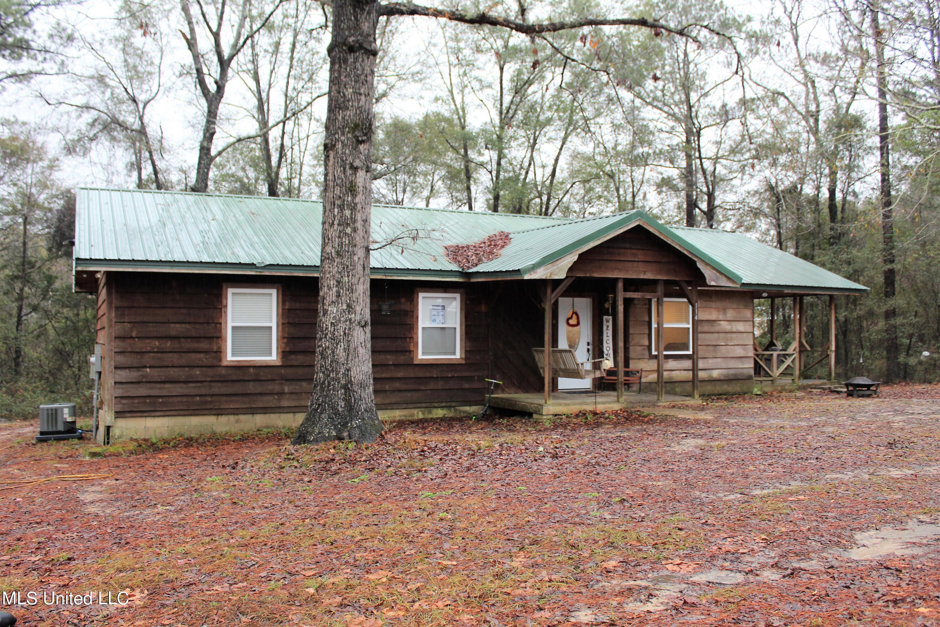 114 Childress Road Lucedale, MS 39452 - Photo 2 of 26 IMG_3507
