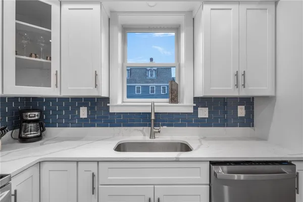$3,500 | 10 Braman Street, Unit 1, Newport, RI 02840