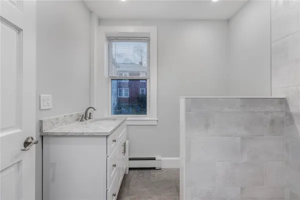 $3,500 | 10 Braman Street, Unit 1, Newport, RI 02840