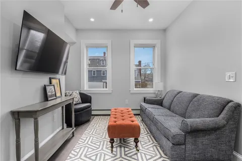 $3,500 | 10 Braman Street, Unit 1, Newport, RI 02840