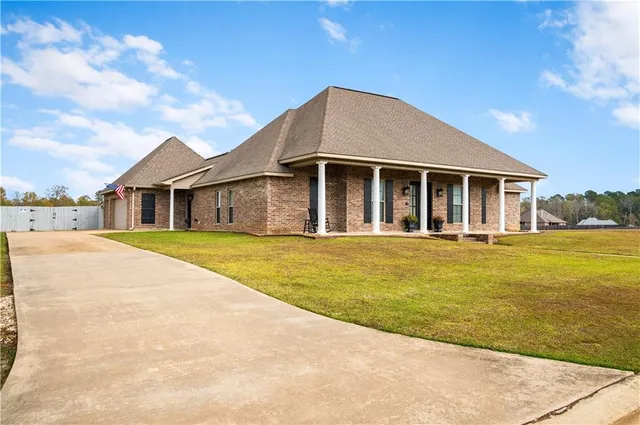 $479,000 | 2213 Forest Trail, Woodworth, LA 71485
