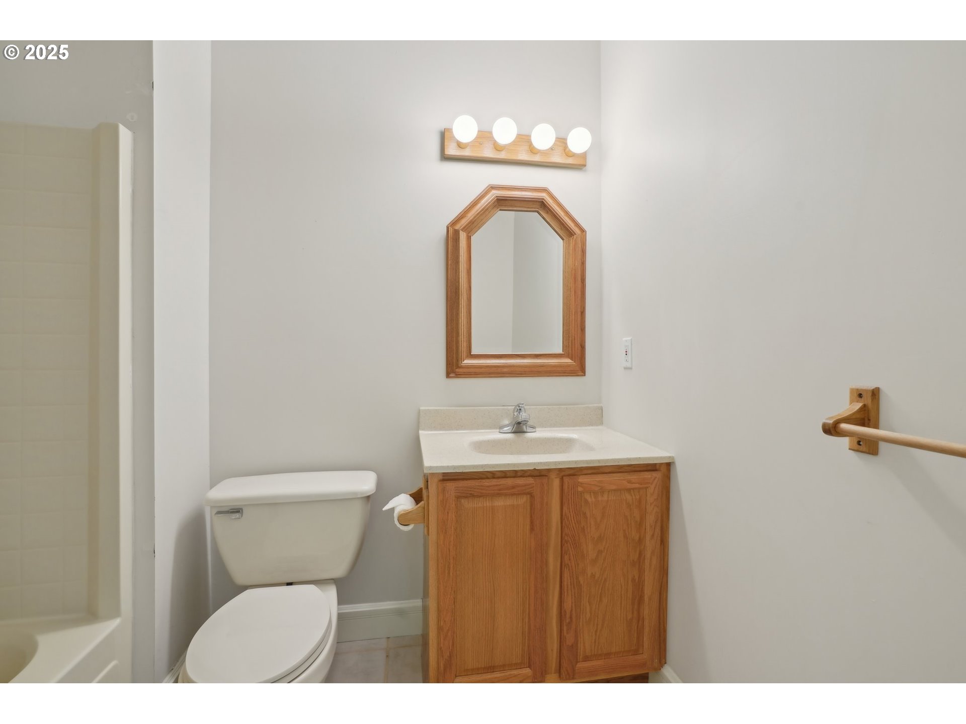 24925 Southwest Ladd Hill Road Sherwood, OR 97140 - Photo 29 of 48 Gallery Image 29