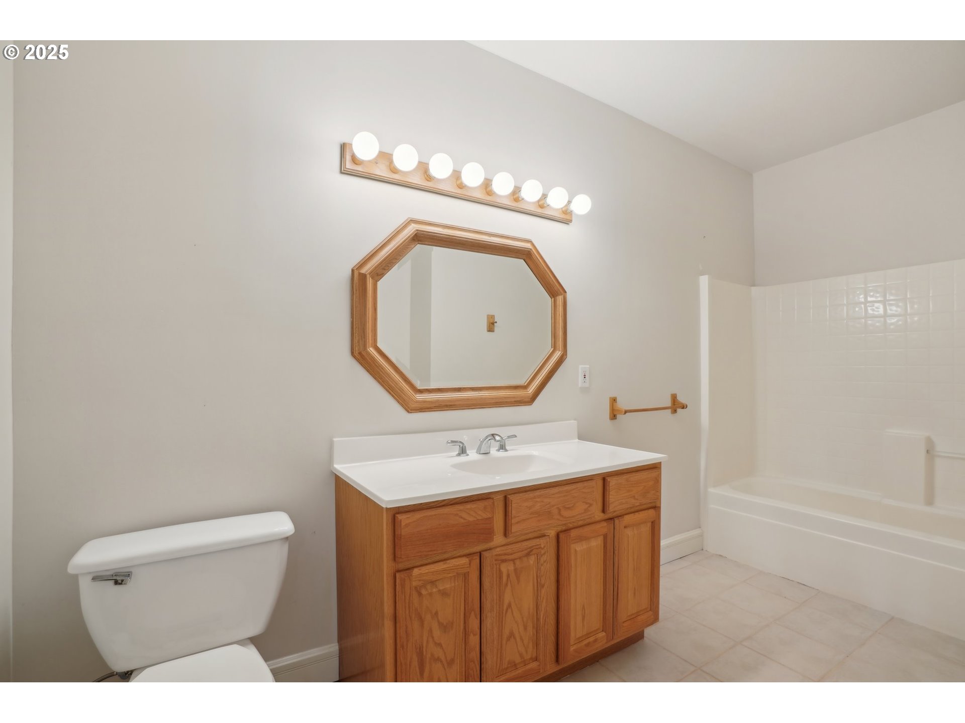 24925 Southwest Ladd Hill Road Sherwood, OR 97140 - Photo 31 of 48 Gallery Image 31