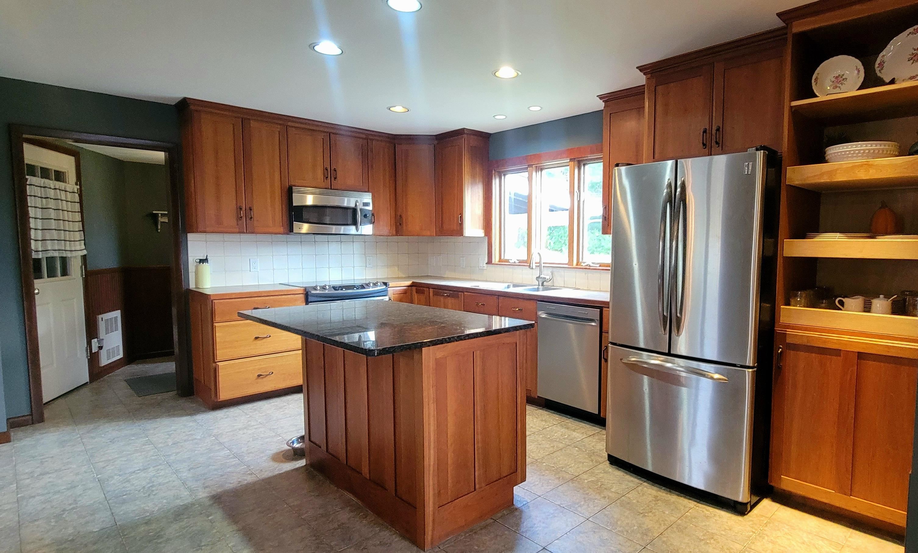 109 Cassie Street Barre Town, VT 05641 - Photo 6 of 33