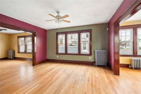 $369,000 | 845 Warwick Avenue, Warwick, RI 02888