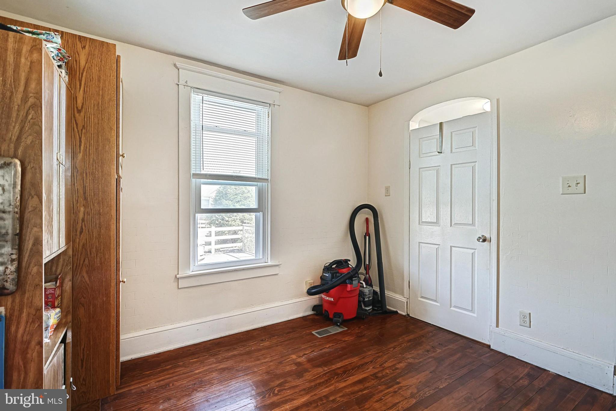 5757 Hanover Road Hanover, PA 17331 - Photo 12 of 31 Home Office option