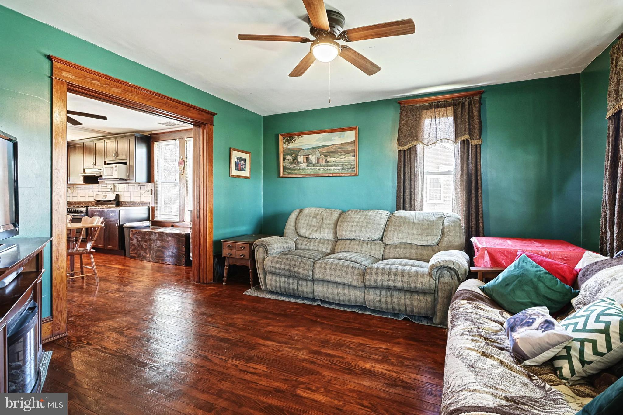 Living Room, hardwood