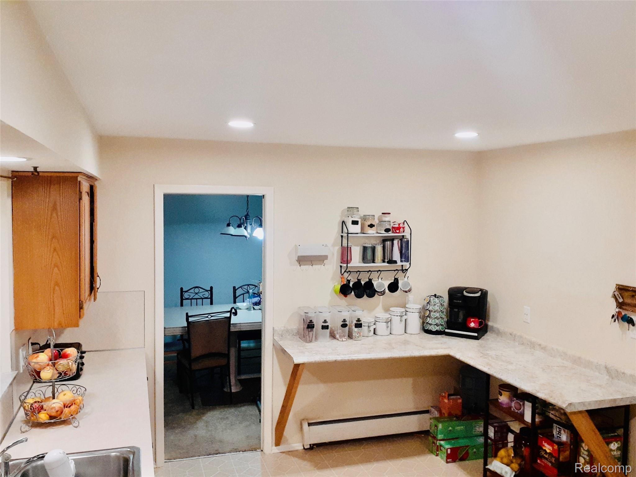 710 Huntington Road Grand Blanc, MI 48439 - Photo 13 of 28 40AC2BCF-5664-40F0-9EC3-3906C3562F58_1_201_a.jpeg