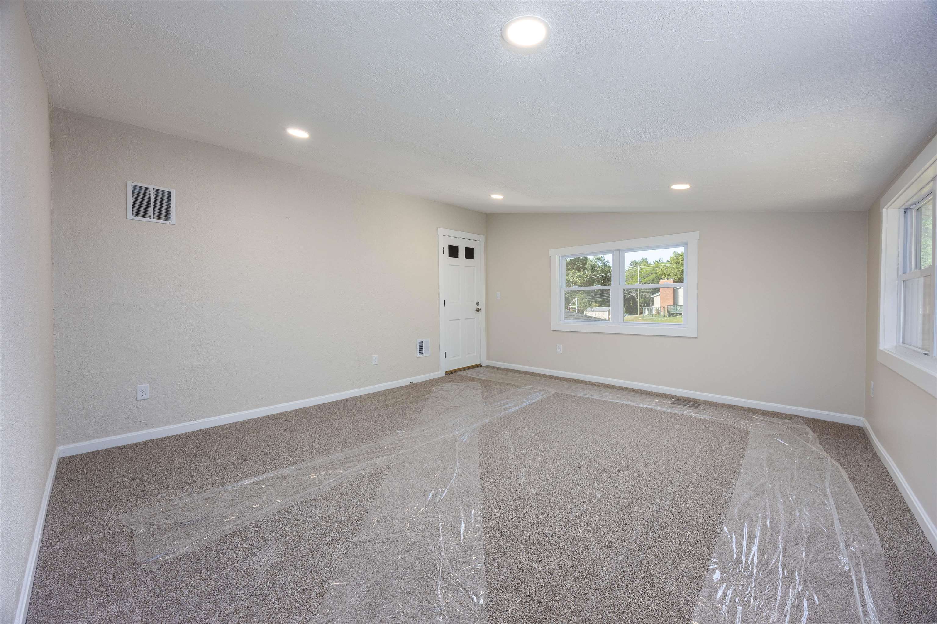 20 Crockett Road Laconia, NH 03246 - Photo 22 of 39