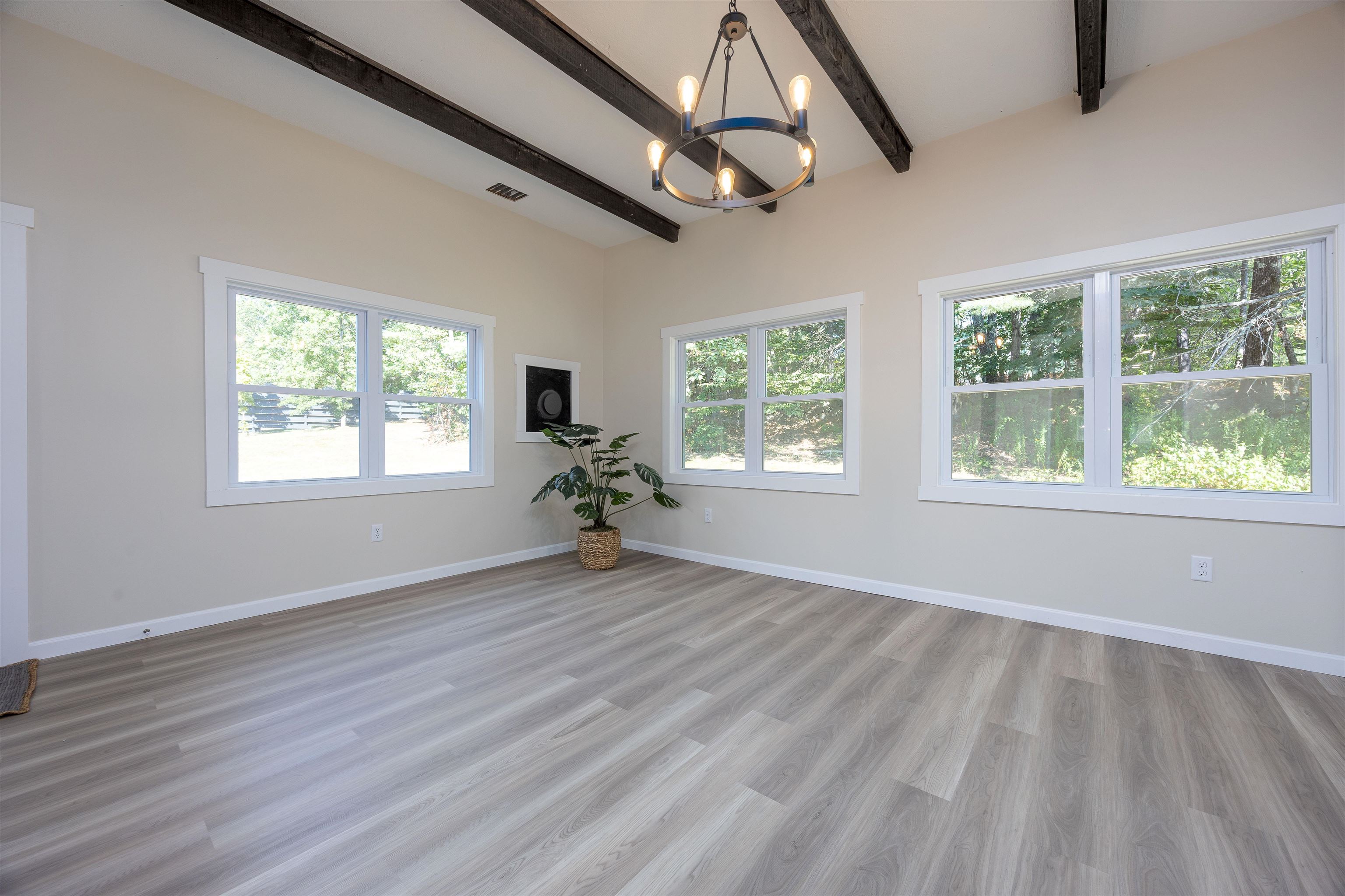 20 Crockett Road Laconia, NH 03246 - Photo 25 of 39