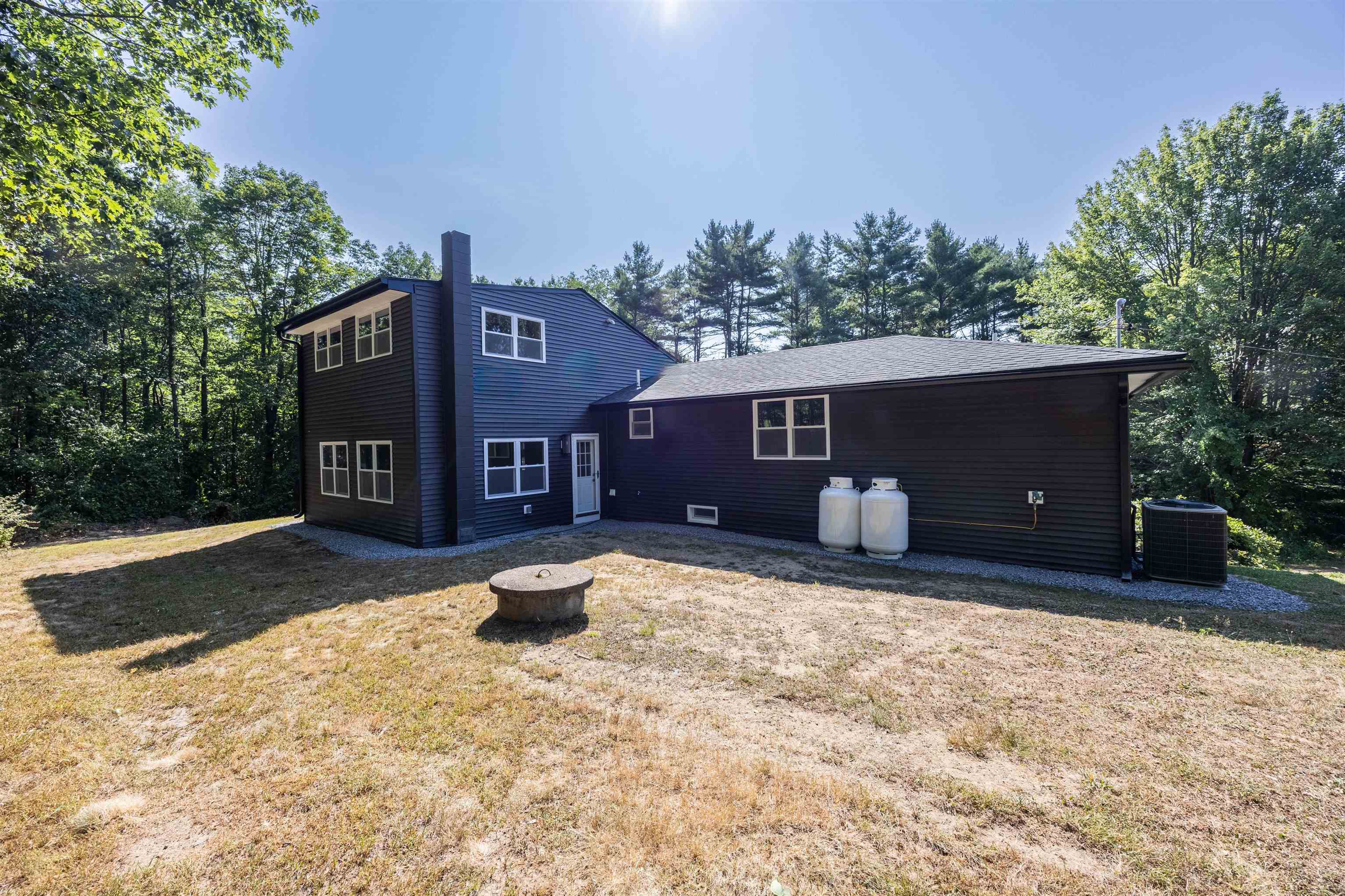 20 Crockett Road Laconia, NH 03246 - Photo 7 of 39