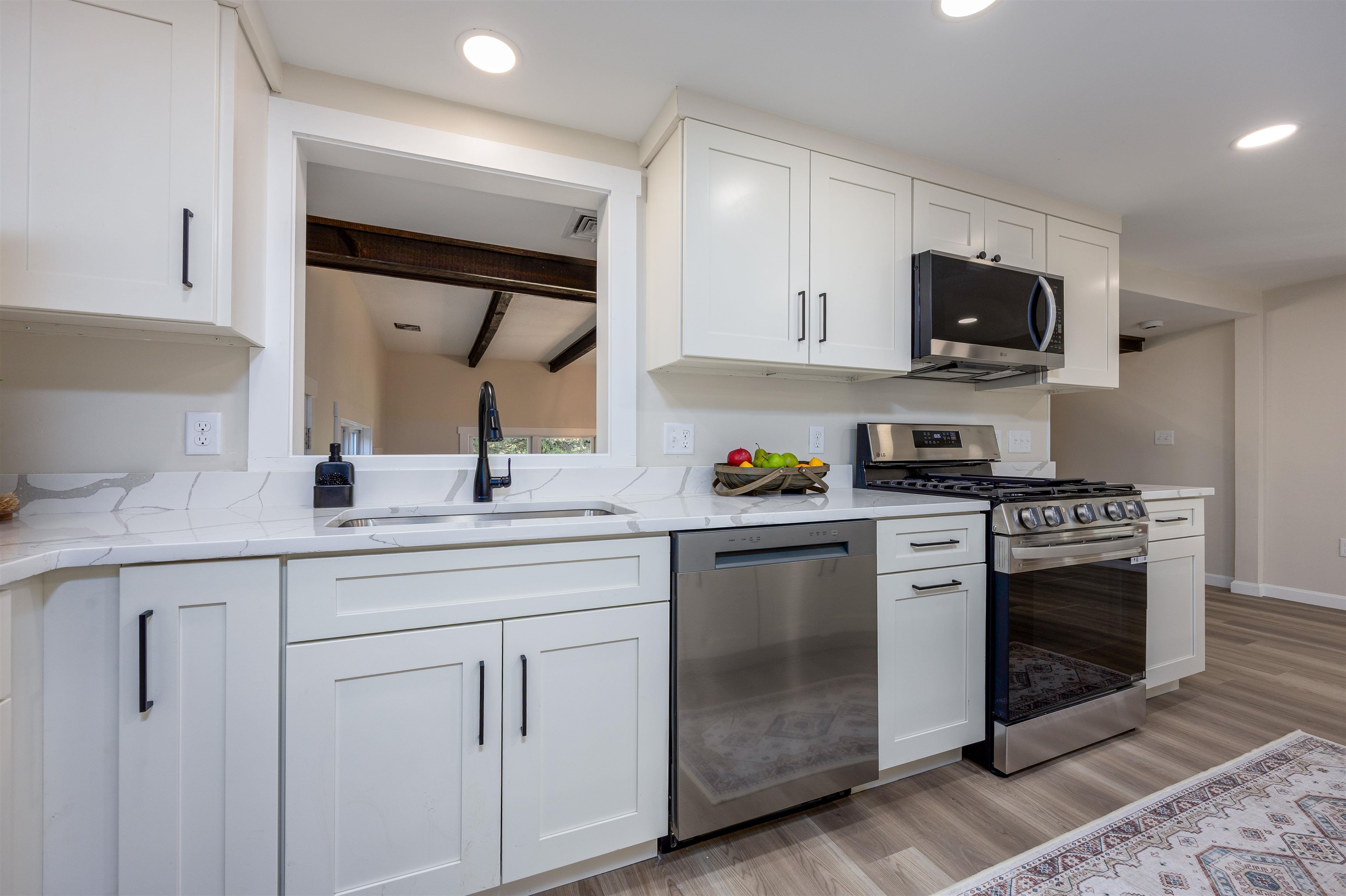 20 Crockett Road Laconia, NH 03246 - Photo 9 of 39