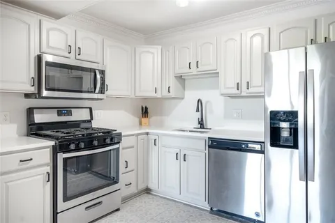 $185,000 | 2965 Pharr Ct S Northwest, Unit 817, Atlanta, GA 30305